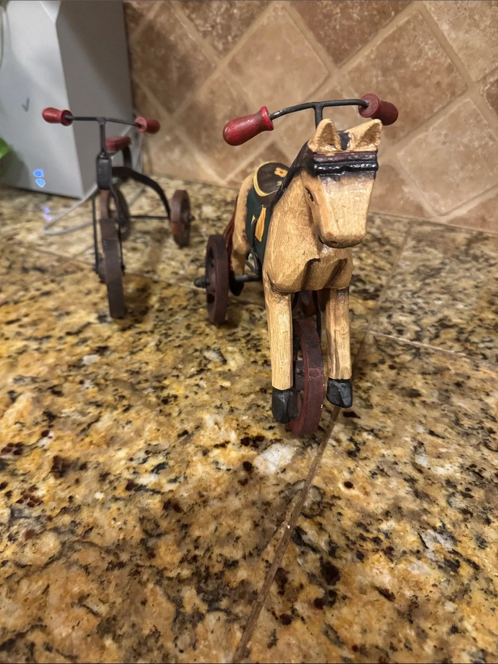 Vintage-Style Wooden Horse Wall Decor in Brown and Red - Unbranded